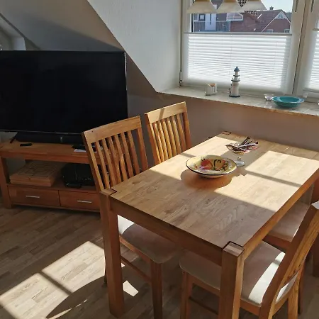 Yachthus - Direkt Am * Carolinensiel