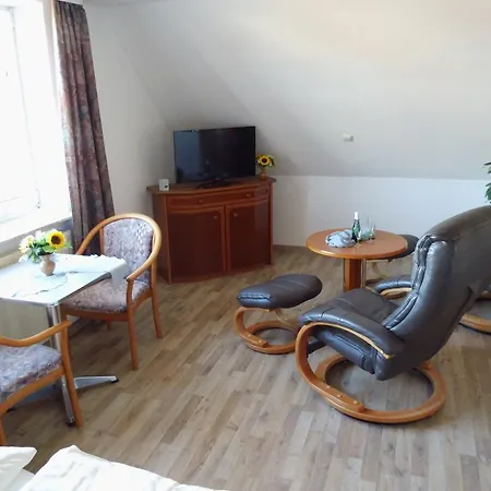 Yachthus - Direkt Am *