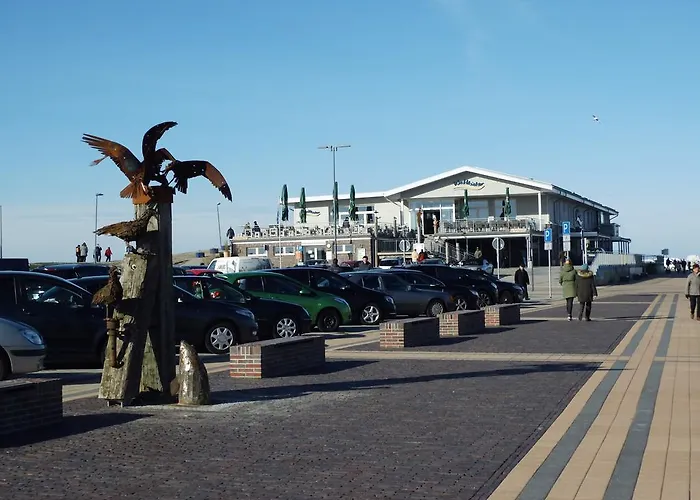 Yachthus - Direkt Am Apartman Carolinensiel