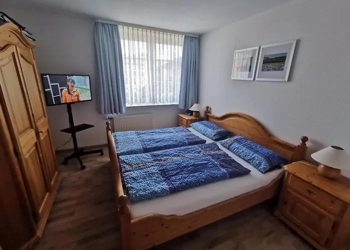 Yachthus - Direkt Am Apartament Carolinensiel
